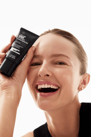 THE ONE SPF 50 Invisible Sunscreen Gel